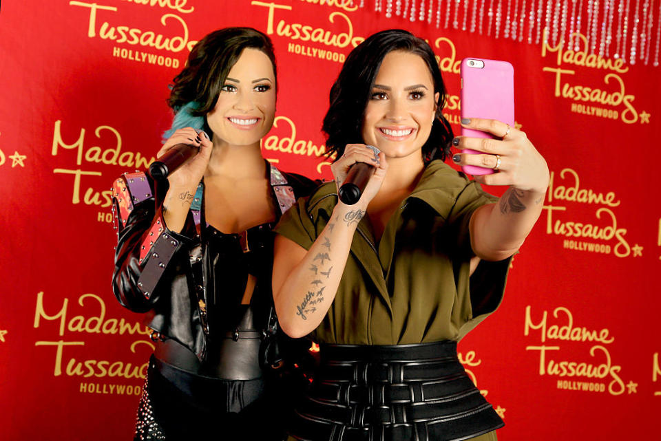 <p><span>Für die jüngeren Besucher wird immer etwas bei Madame Tussauds geboten. In Hollywood ist es so möglich, ein Foto mit (Wachs)Demi zu machen. Die echte macht das Posieren ja schon gut vor. (Foto: Getty)</span> </p>