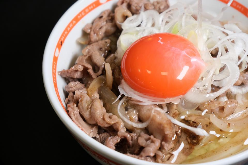 日本「燒牛丼元祖」東京チカラめし登陸香港旺角！必食即叫即烤鐵板燒牛肉丼