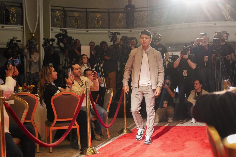 Boxer Jaime Munguía arrives at a