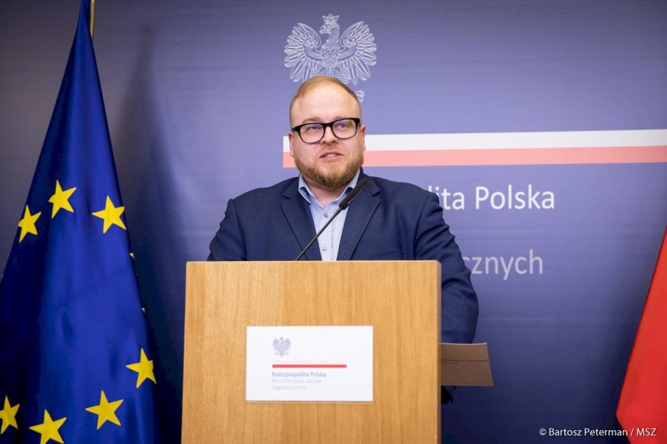 波蘭外交部發言人賈西納(Lukasz Jasina)。(@MSZ_RP/Twitter)