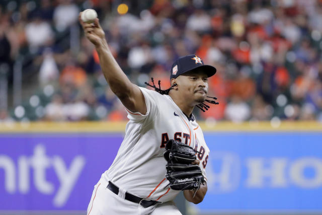 Houston Astros sweep Minnesota Twins behind Mancini, Vázquez