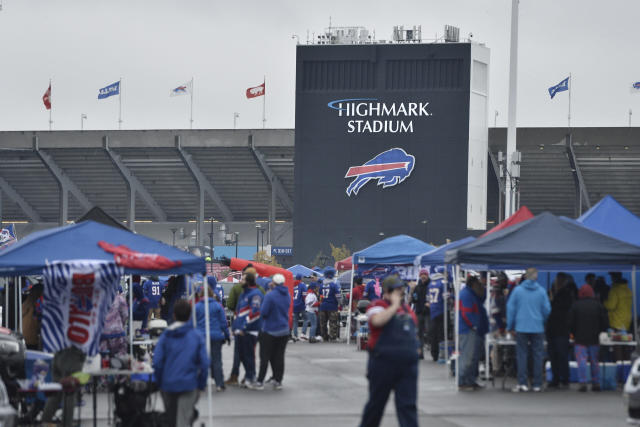 Buffalo Bills' Josh Allen's on-field, post-Miami Dolphins interview