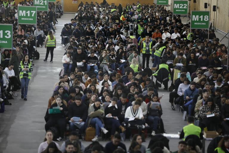 La semana pasada, más de 8200 postulantes rindieron en todo el país el Examen Único para las residencias médicas; en la foto, la sede en la Villa Olímpica 