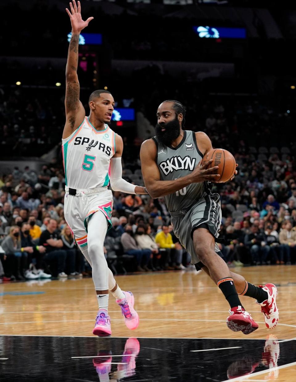 NETS-SPURS (AP)