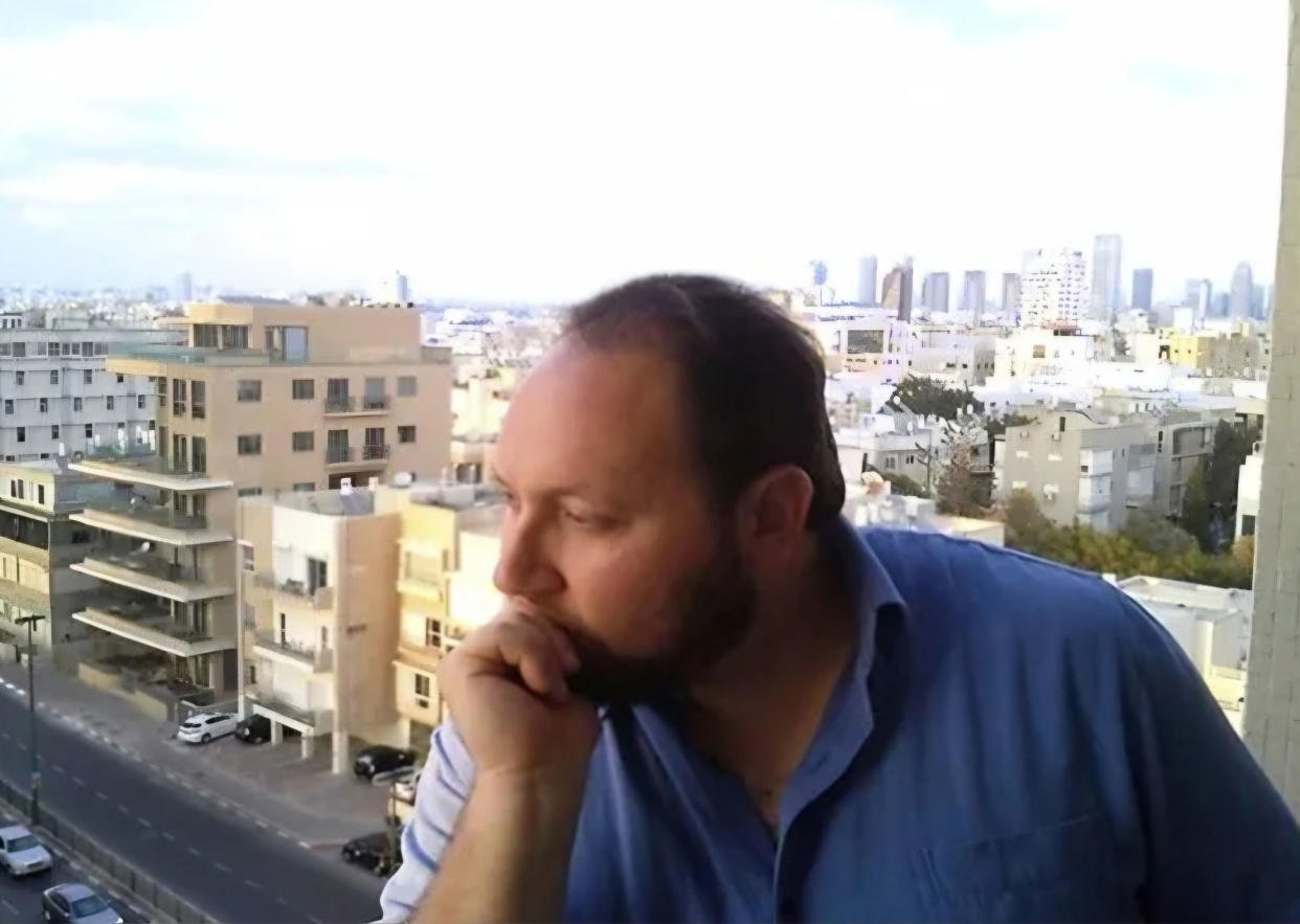 Steven Sotloff working from his home in Israel, before he was grabbed working as a journalist at the Turkish border into Syria.<span class="copyright">Courtesy of the Sotloff family</span>