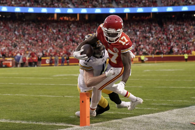 Chiefs rout stumbling Steelers 36-10 to clinch AFC West - The San