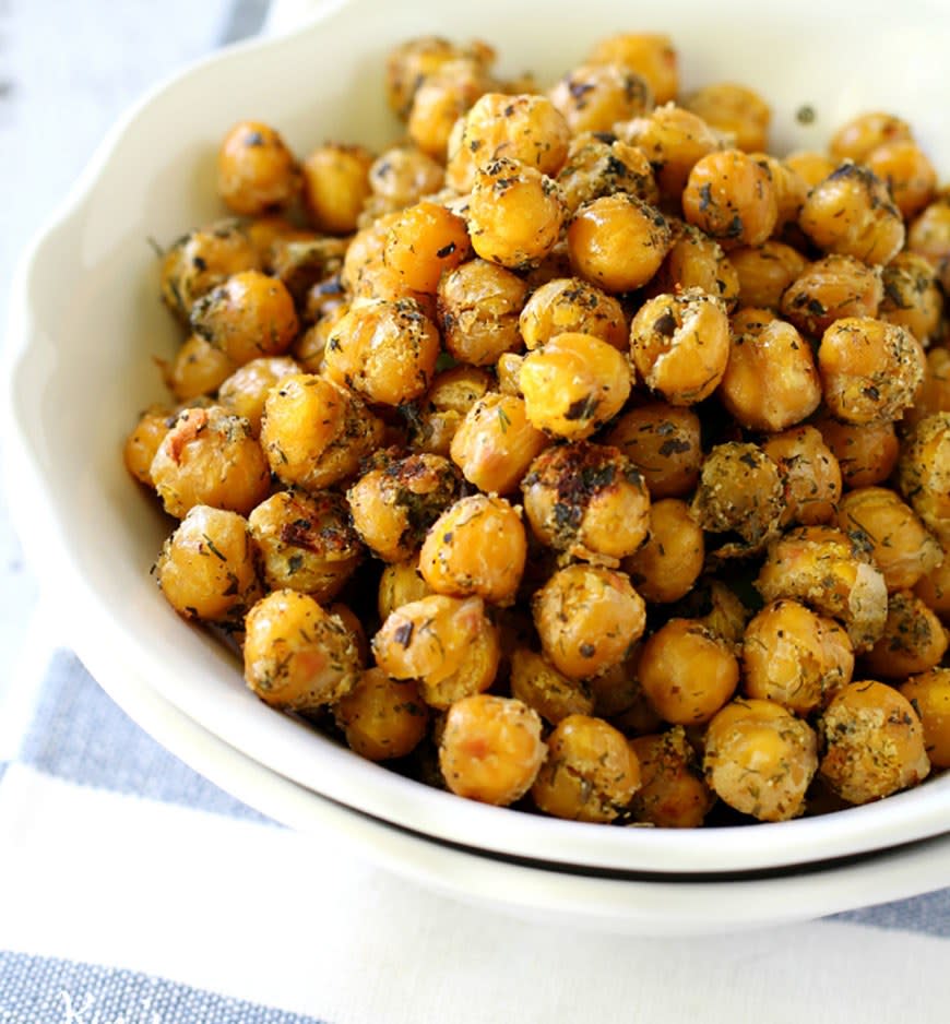 Crispy Crunchy Ranch Chickpeas from Kim's Cravings