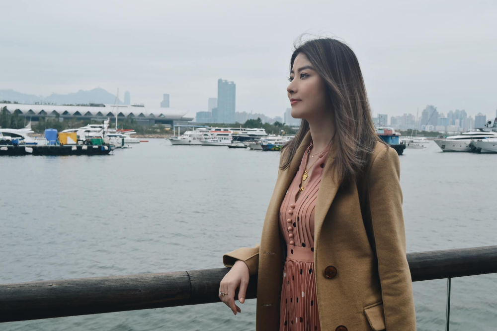 Hong Kong celebrity Kelly Chen suffered at least RM500,000 losses as there was no take up for her shoplots. — Photo via Facebook/ kellychenwailam