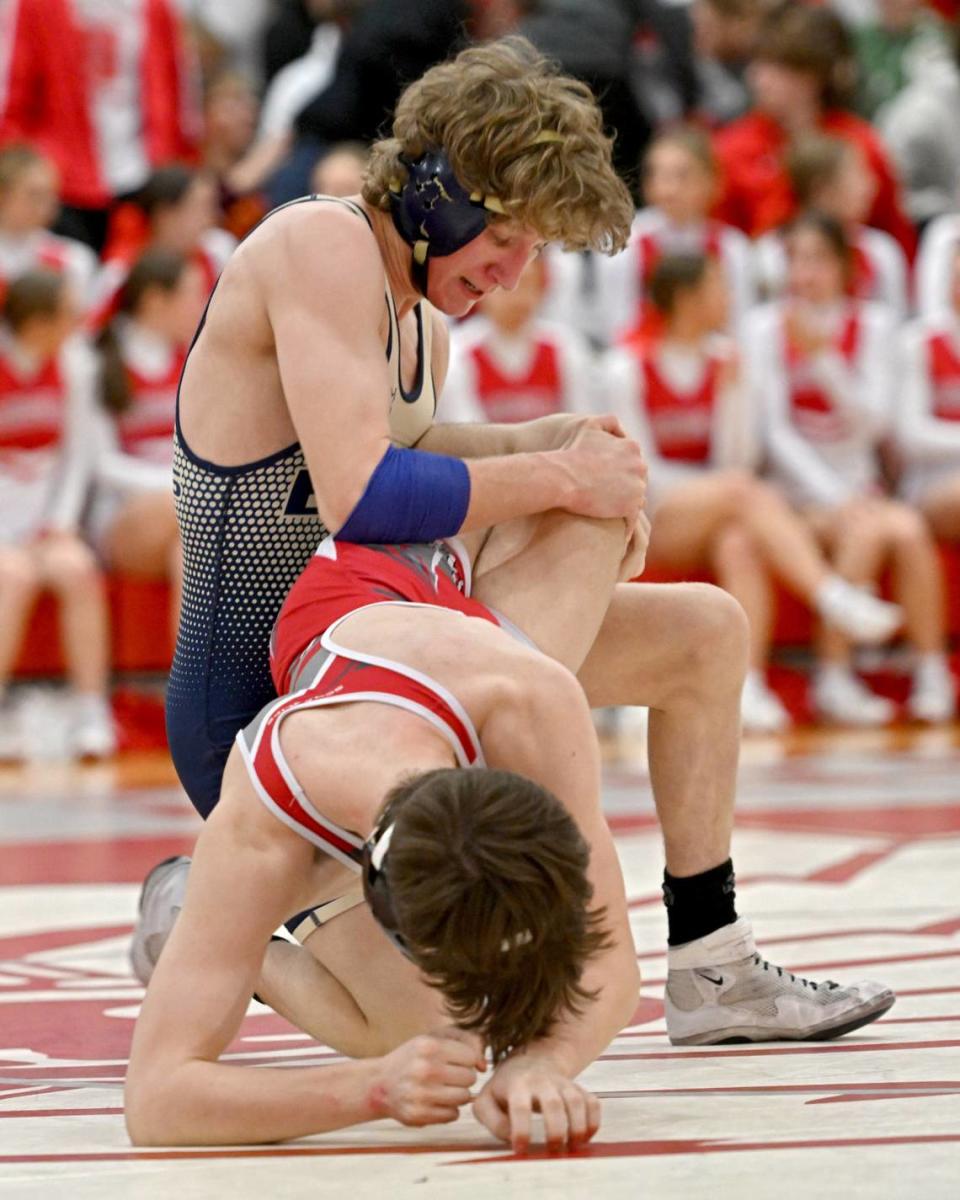 Bald Eagle Area’s Lucas Fye controls Bellefonte’s Gavin Lucas in the 133 lb bout of the match on Tuesday, Jan. 23, 2024.