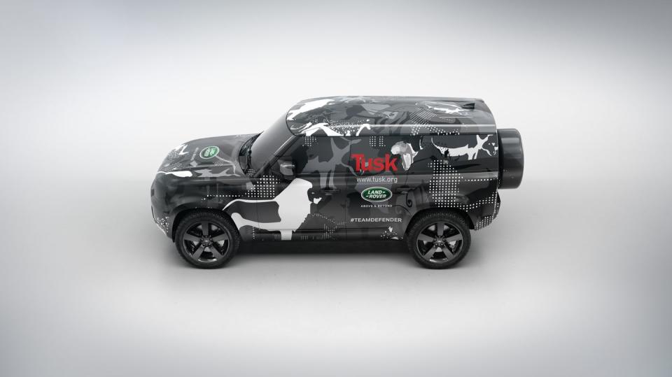 View Photos of the 2020 Land Rover Defender Prototype