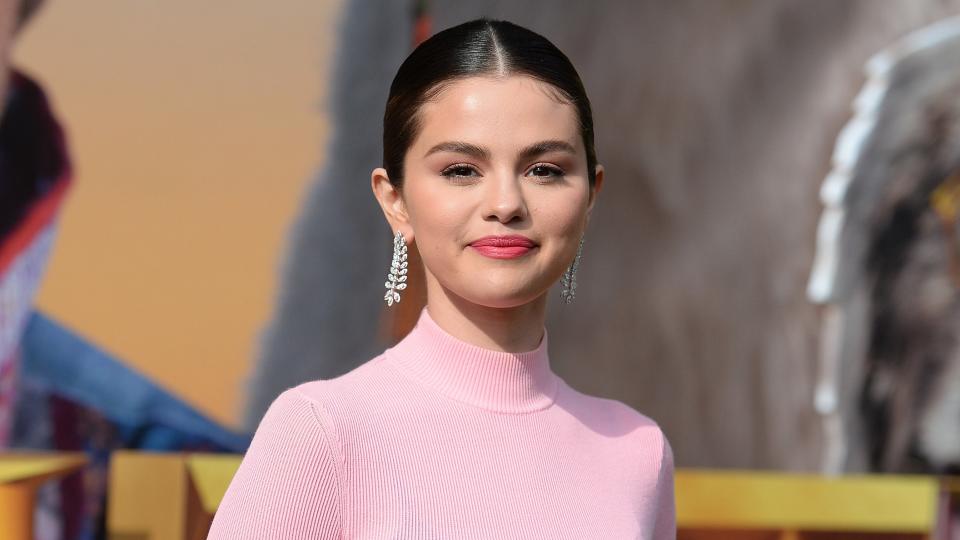 <ul> <li><strong>Estimated cost per post: </strong>$886,000</li> </ul> <p>Pop star Selena Gomez is one of the most followed people of Instagram with 157 million followers. She also ranks No. 5 on Hopper HQ’s Instagram Rich List 2019.</p> <p>Gomez — who has amassed an impressive fortune from a variety of money-making avenues — only posts an average of one sponsored Instagram post per month, promoting brands like Coach and Puma. But she can still earn $10.6 million in a year because of her high rate for a single post.</p> <p><small>Image Credits: Broadimage/Shutterstock</small></p>