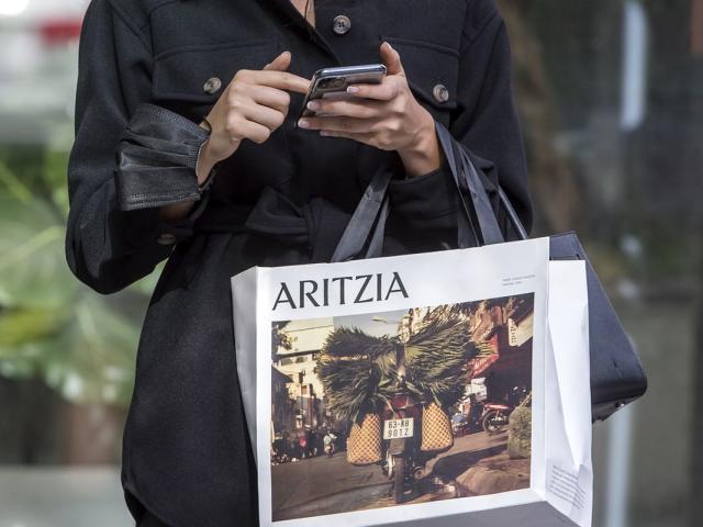 Investors sell off Aritzia shares after inflation hits consumers and  outlook downgraded