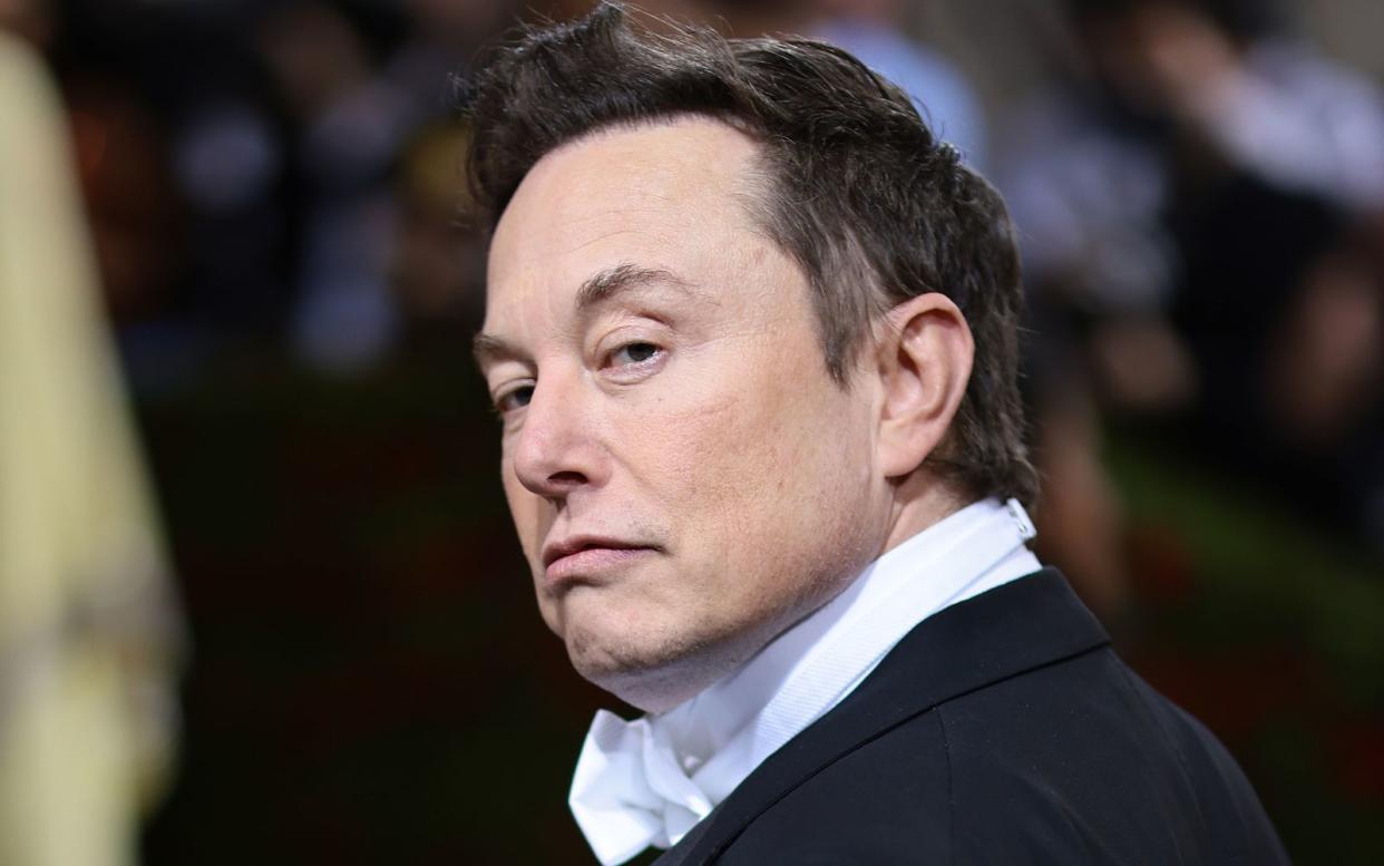 Elon Musk gilt als der reichste Mensch der Welt. Doch wie tickt der Tech-Gigant wirklich? das soll eine neue Biografie verraten. (Bild: 2022 Dimitrios Kambouris/Getty Images for The Met Museum/Vogue)