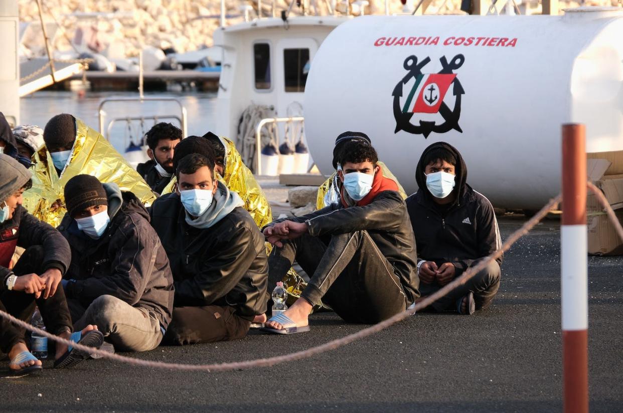 More than two hundred migrants were rescued by the Italian Coast Guard in Pozzallo (Sicily, Italy) in February 2023. <a href="https://www.shutterstock.com/es/image-photo/pozzallo-ragusa6-february-2023over-two-hundred-2263223309" rel="nofollow noopener" target="_blank" data-ylk="slk:Alessio Tricani / Shutterstock;elm:context_link;itc:0;sec:content-canvas" class="link ">Alessio Tricani / Shutterstock</a>