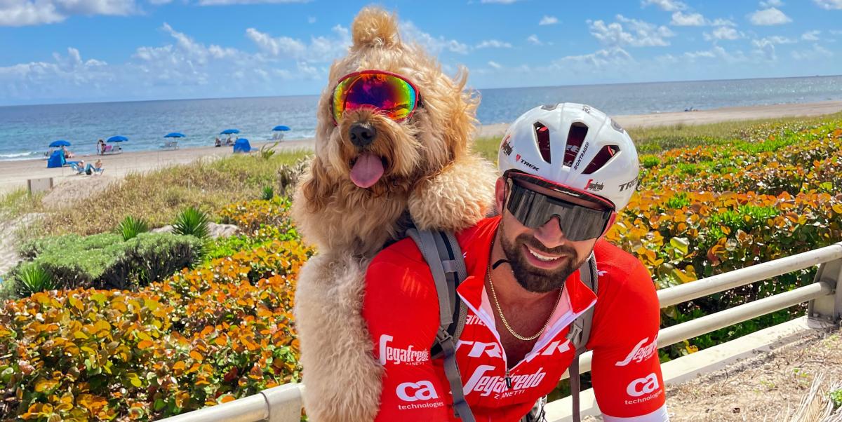 You ve Gotta See This Goldendoodle That Loves to Go on Bike Rides