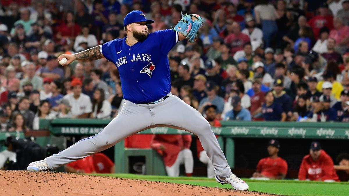 Blue Jays SP Alek Manoah and brother Erik Manoah push each other