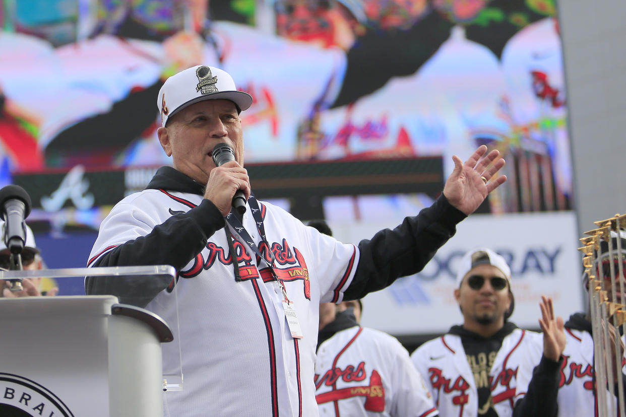 Brian Snitker with the Braves.