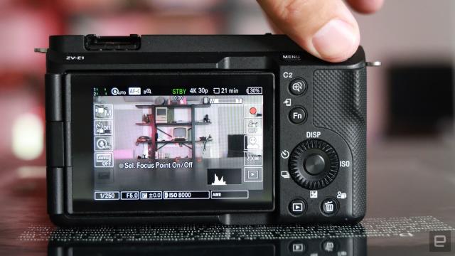 Hands-on with the Sony ZV-E1 vlogging camera - Galaxus