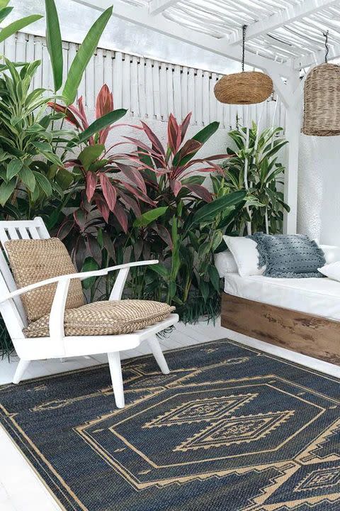 <p><a href="https://go.redirectingat.com?id=74968X1596630&url=https%3A%2F%2Fruggable.com%2Fproducts%2Fsierra-natural-navy-re-jute-rug%3Fsize%3D5x7&sref=https%3A%2F%2Fwww.housebeautiful.com%2Fshopping%2Fhome-accessories%2Fg42171243%2Fbest-jute-abaca-rugs%2F" rel="nofollow noopener" target="_blank" data-ylk="slk:Shop Now;elm:context_link;itc:0;sec:content-canvas" class="link ">Shop Now</a></p><p>Sierra Natural Navy Re-Jute Rug</p><p>ruggable.com</p><p>$319.00</p>