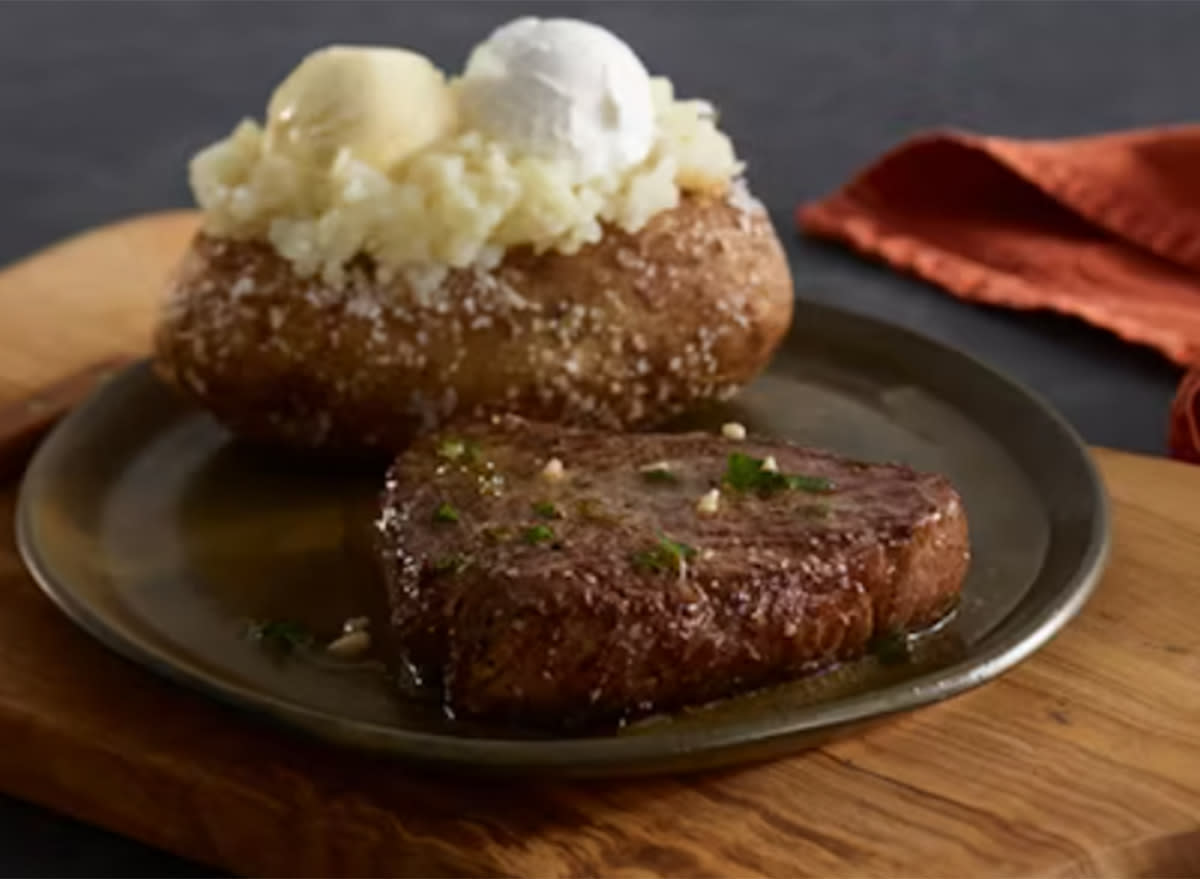 Ruby Tuesday 6 oz Top Sirloin