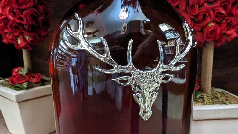 Dalmore bottle stag emblem