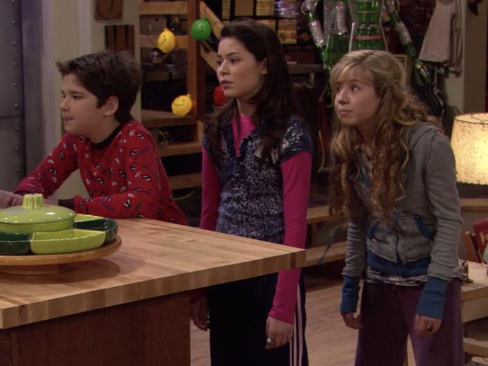 Nathan Kress, Miranda Cosgrove, and Jennette McCurdy in season one of &quot;iCarly.&quot;