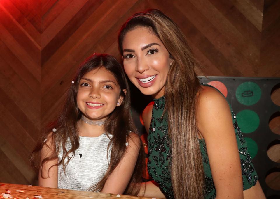 Farrah Abraham with daughter Sophia at an event