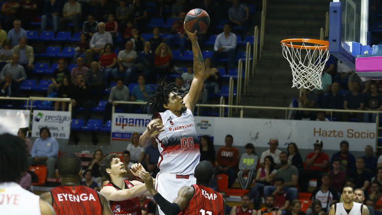 Javier Justiz jugó tres temporadas en Zaragoza y en la última no tuvo minutos por su lesión en la rodilla