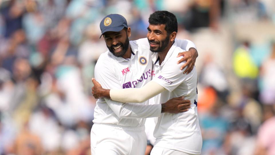 <div class="paragraphs"><p>Jasprit Bumrah and Suryakumar Yadav celebrate a dismissal.</p></div>