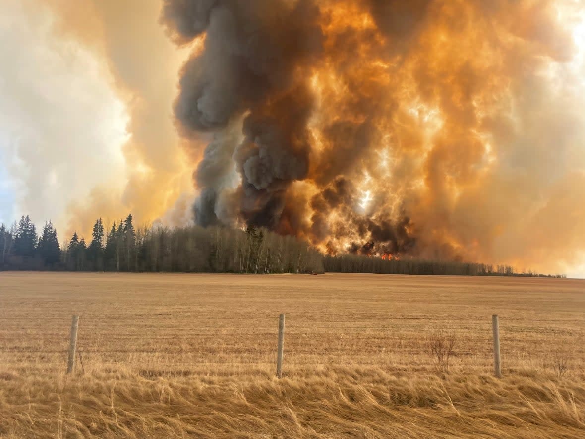 This wildfire is expected to change directions and move south toward the hamlet Wildwood, Alta., on Monday. Residents have been told to prepare for an evacuation order. (Submitted by Alexa Jordan - image credit)