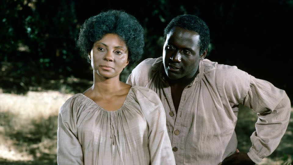 Leslie Uggams and Richard Roundtree in "Roots." - ABC Photo Archives/Disney General Entertainment Content/Getty Images