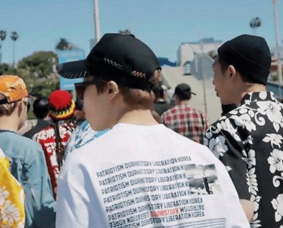 成員JIMIN穿著廣島核爆T-Shirt惹議。（翻攝Youtube）