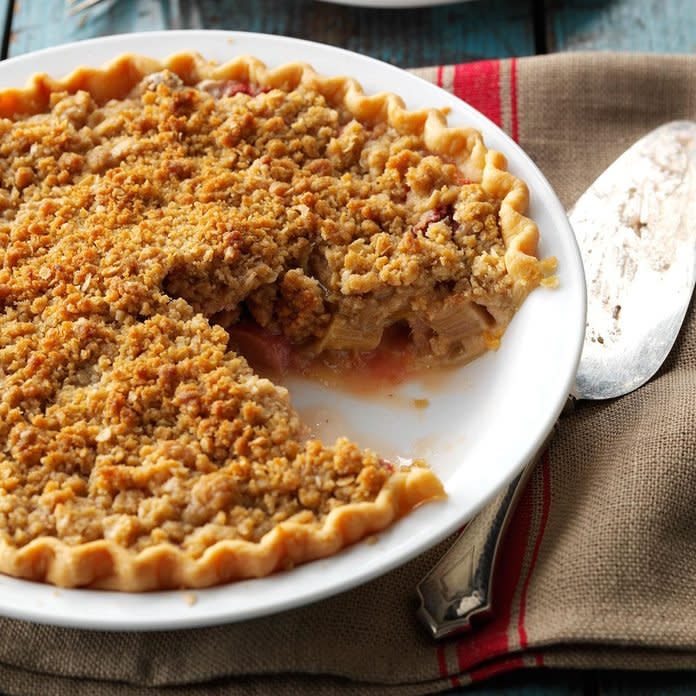 Strawberry/Rhubarb Crumb Pie