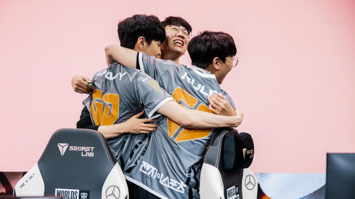 Members of Gen.G were elated with their 3-2 win at the quarterfinals. (Photo: Riot Games)