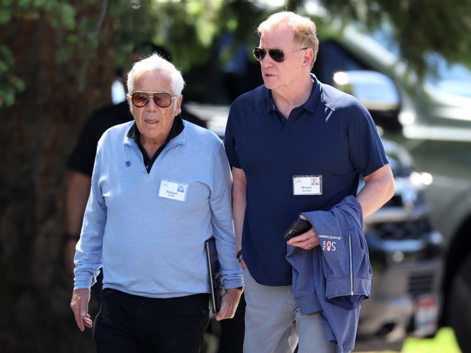 New England Patriots owner Robert Kraft (left) and NFL Commissioner Roger Goodell.