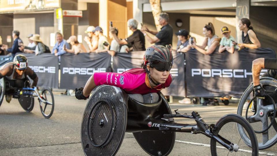 SYDNEY MARATHON