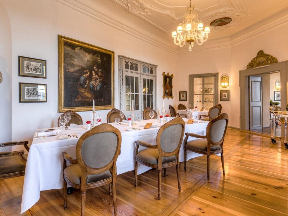 Edel speisen in historischen Räumlichkeiten (Bild: Schloss Frankenberg Fine Dining GmbH & Co. KG)