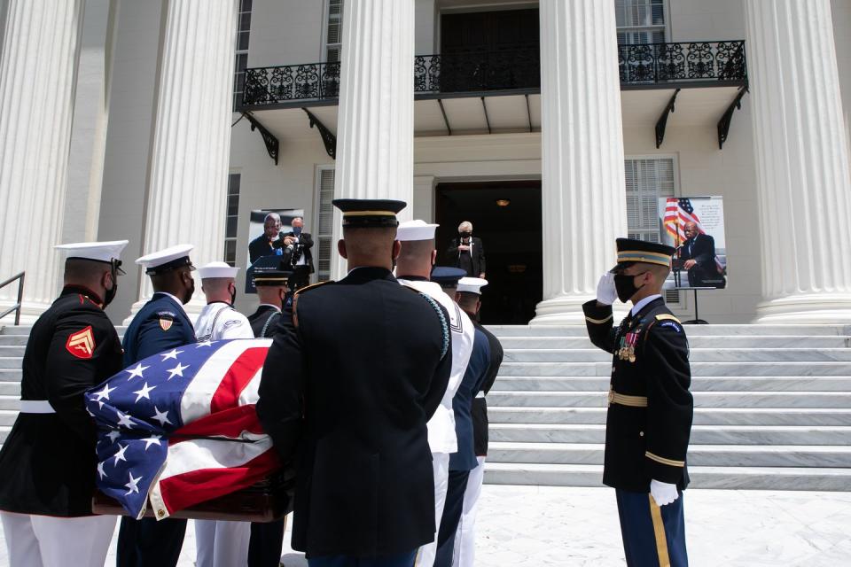 <p>Continuing to follow the Selma to Montgomery National Historic Trail, the procession arrived in Montgomery, Alabama. There, military pallbearers carried Lewis's casket up the steps of the Alabama State Capitol for a ceremony in Lewis's honor. Then, the Congressman lied in state for the remainder of the day. <br></p>