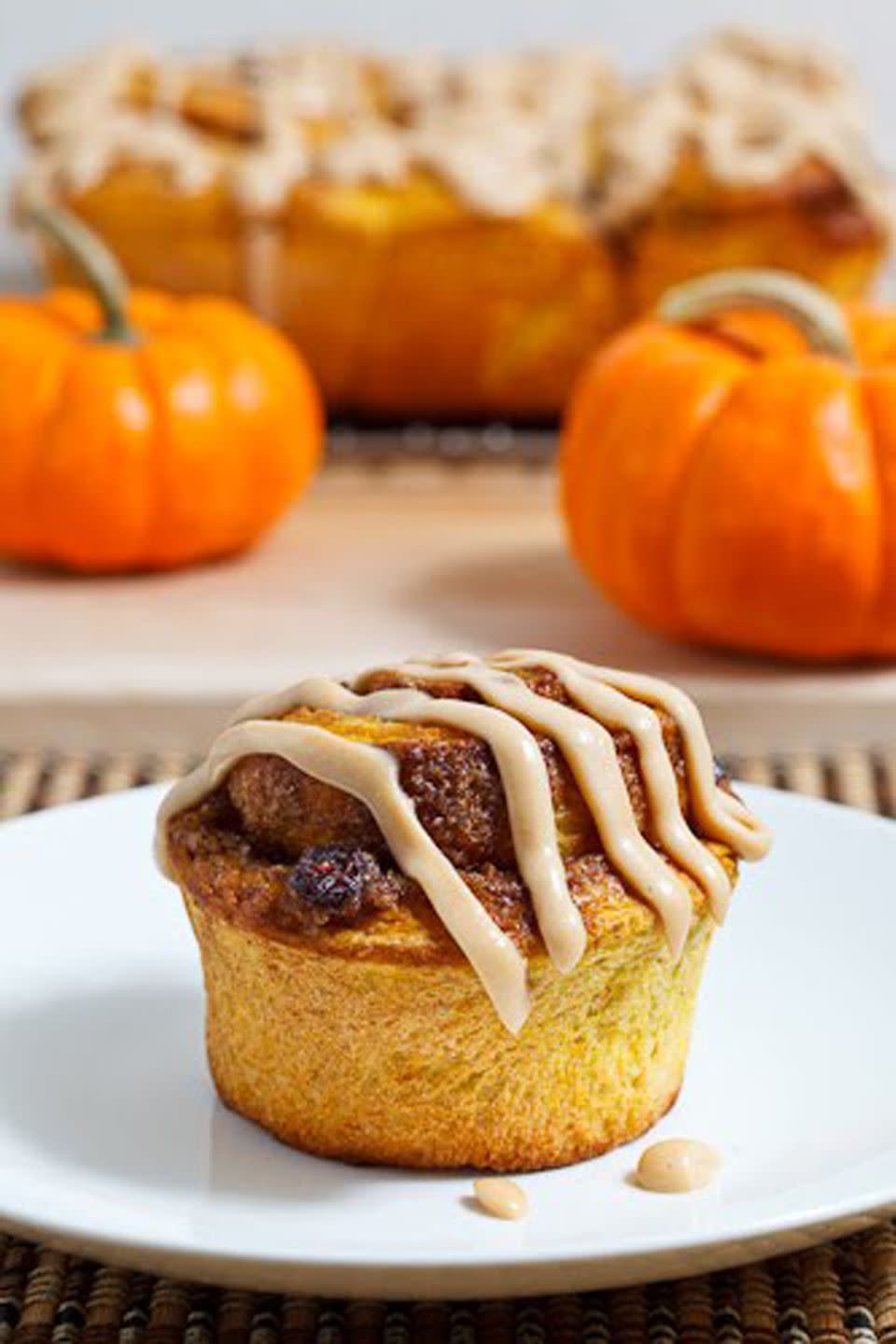 pumpkin pie cinnamon buns