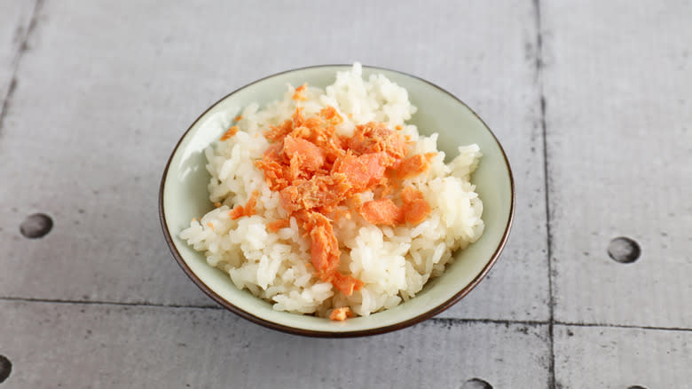 white rice with salmon flakes