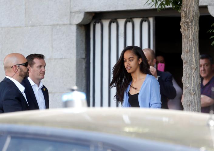 <p>Malia Obama leaves a restaurant in Madrid, Spain July 1, 2016. (REUTERS/Javier Barbancho) </p>