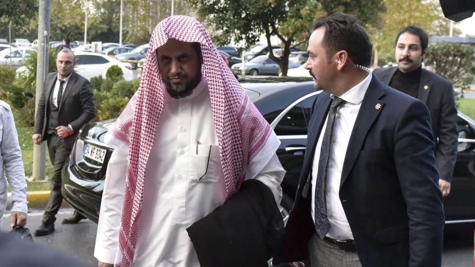 Die Tötung des regierungskritischen Journalisten Khashoggi brachte Saudi-Arabien international in beispiellose politische Bedrängnis. Nun fordert der saudische Generalstaatsanwalt den Tod von fünf saudischen Tatbeteiligten. (Bild/dpa)