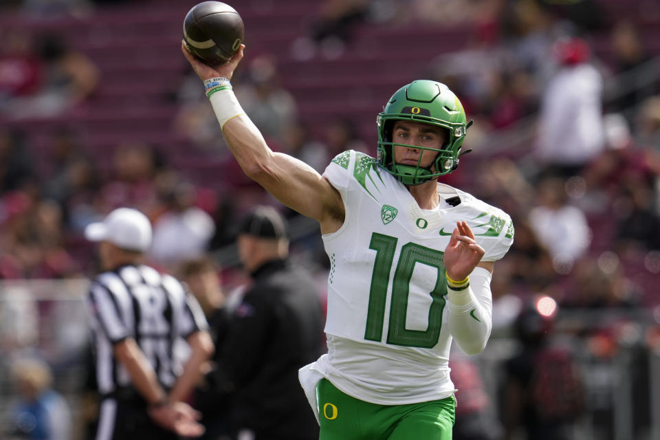 Oregon quarterback Bo Nix has been one of the most efficient passers in the nation this season. (AP Photo/Godofredo A. Vásquez)