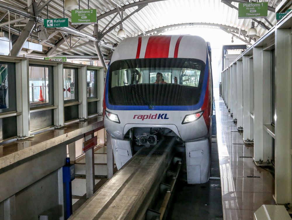 The four-car Monorail train is pictured at the Titiwangsa station in Kuala Lumpur August 20, 2019. — Picture by Firdaus Latif