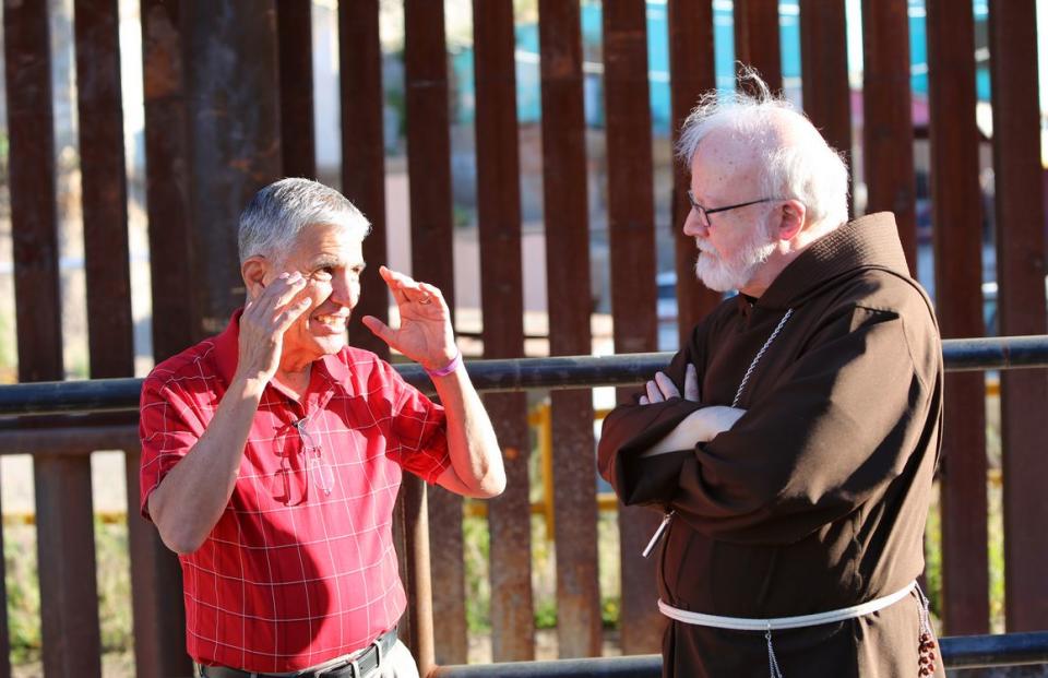 NOGALES, Arizona (April 1, 2014) - Cardinal Seán O'Malley of Boston and 7 other bishops celebrate Mass on the US-Mexico border in Arizona to commemorate the deaths of migrants in the desert and to pray for immigration reform. More information is available at www.justiceforimmigrants.org