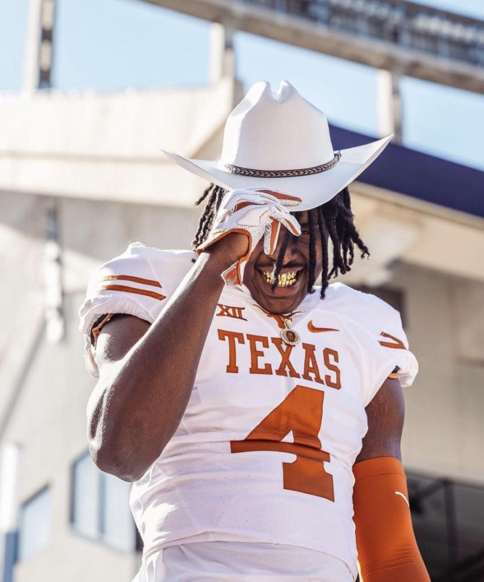 Cedric Baxter, one of the top running backs in the country for the 2023 graduating class, committed to Texas on Wednesday night.