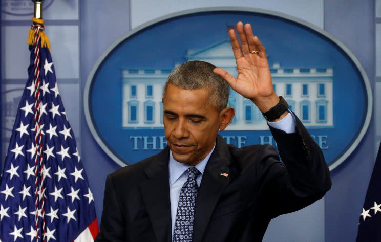 President Obama waves as he departs the briefing room at the conclusion of his final press conference at the White House in Washington, D.C. (Photo:Kevin Lamarque/Reuters)