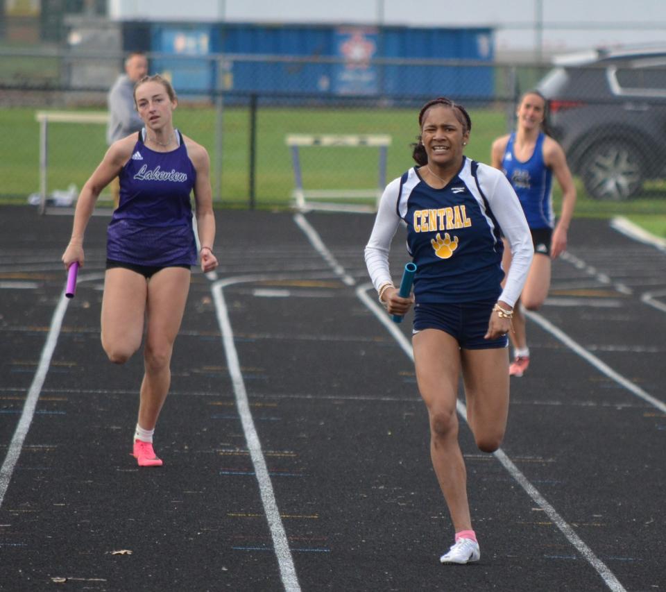 Battle Creek's Central's Erykah Alexander run the anchor leg on the winning 800 relay team at the 2023 All-City Track Championship at Lakeview High School on Friday.