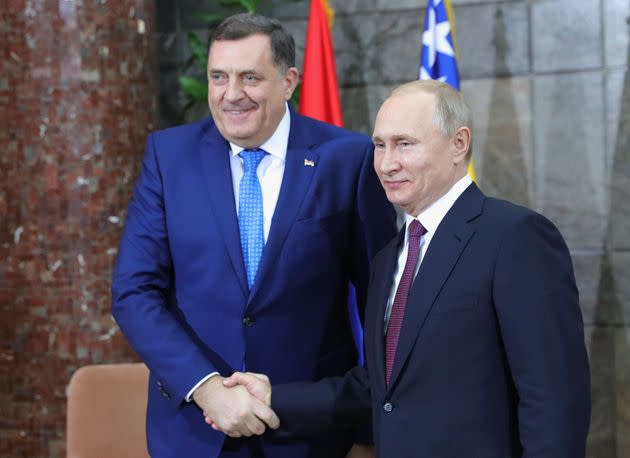 Russian President Vladimir Putin (R) meets with Milorad Dodik, the Serb member of Bosnia's tripartite presidency, in Belgrade on January 17, 2019. (Photo by Mikhail KLIMENTYEV / SPUTNIK / AFP)        (Photo credit should read MIKHAIL KLIMENTYEV/AFP via Getty Images) (Photo: MIKHAIL KLIMENTYEV via Getty Images)