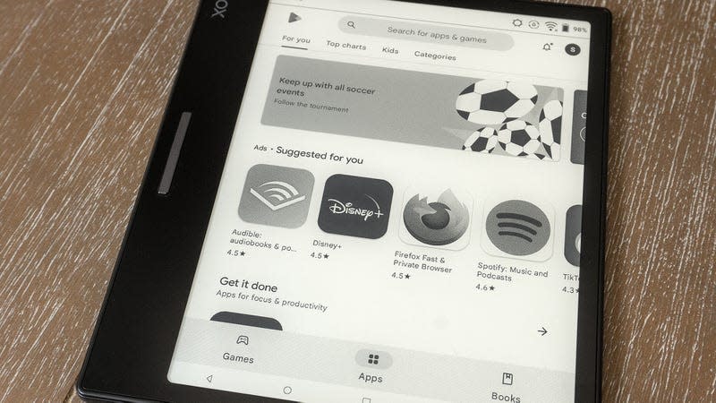 The Google Play Store shown running on the Onyx Boox Leaf 2 e-reader.